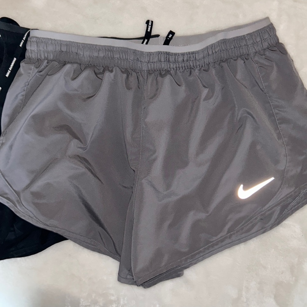 2 PAIRS OF NIKE SHORTS